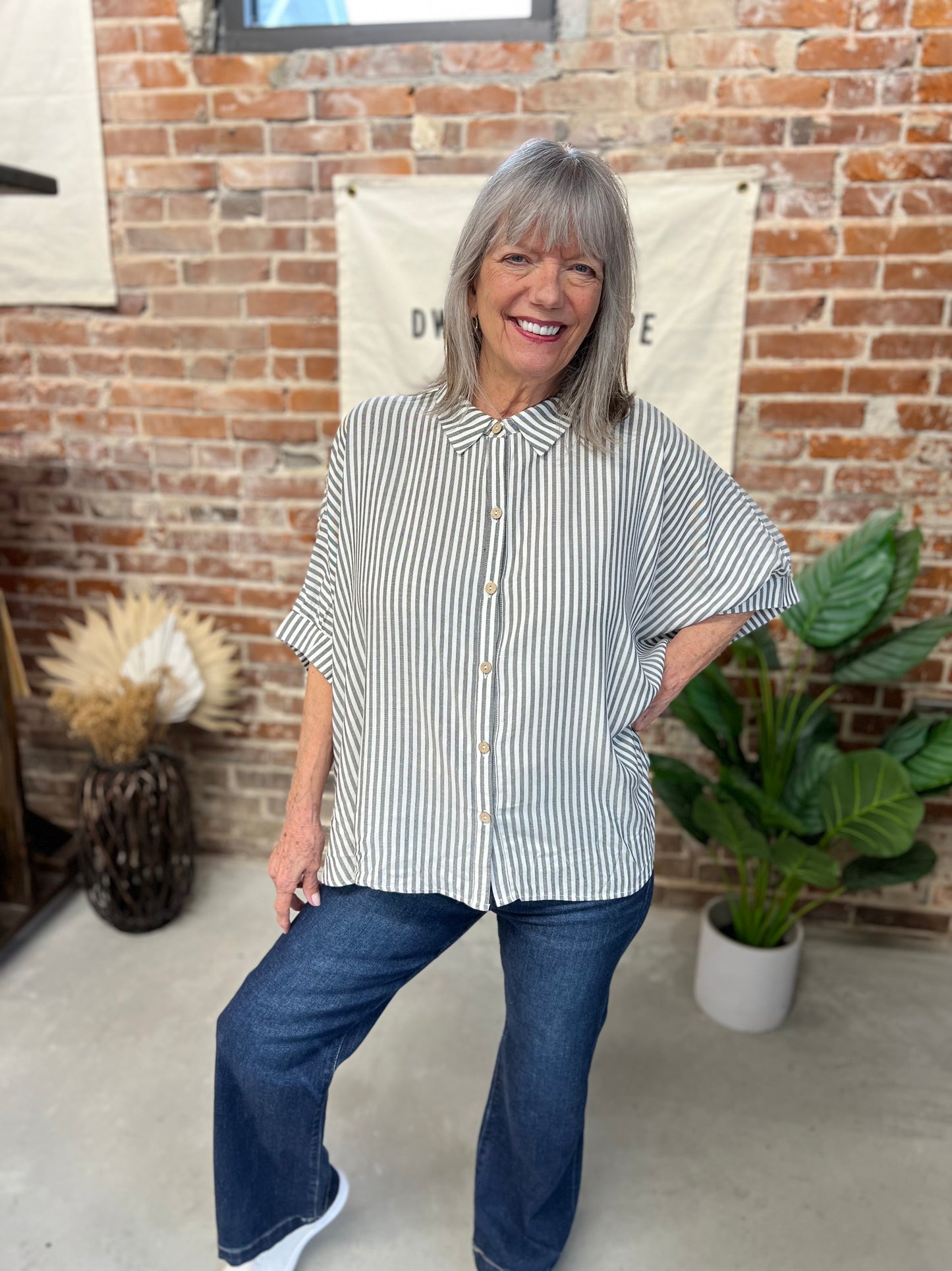 Lumi Button Up Blouse - Black