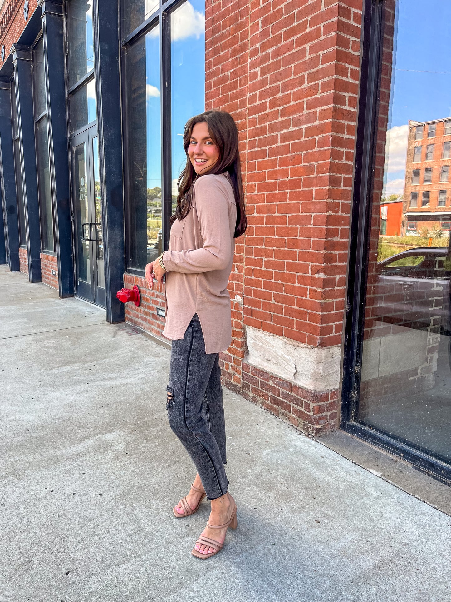 Sarah Blouse - Taupe