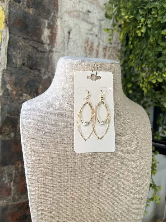 Corrina Pearl Earrings