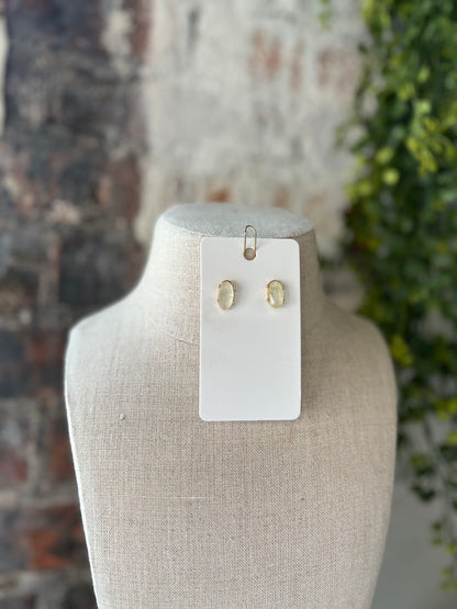 Clara Studs