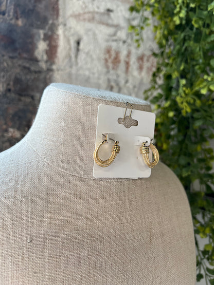 Polly Hoops